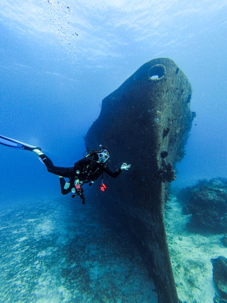 Night, Navigation and Wrecks