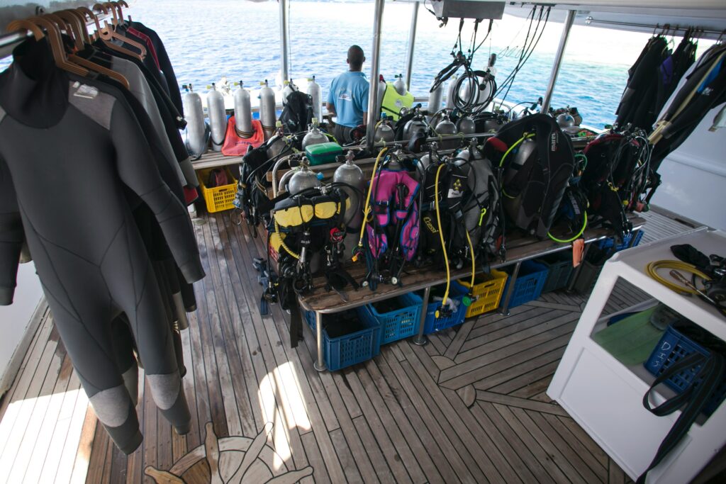 Equipo y Técnicas de Buceo: La Guía Definitiva para Conquistar el Océano